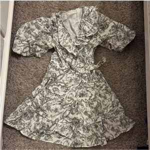 Tuckernuck dress size small